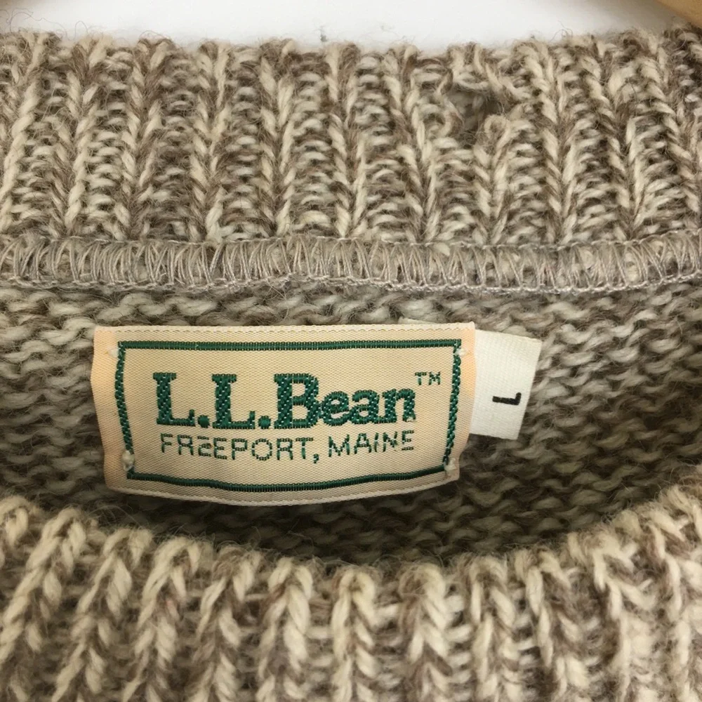 Vintage L.L. Bean Fair Isle Wool Sweater Size L Nordic Snowflake Crewneck USA